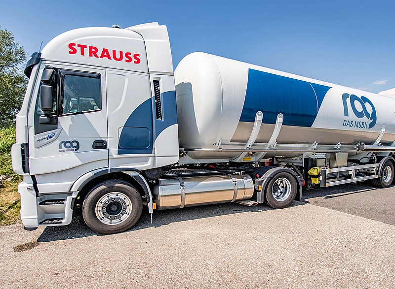 LNG LKW mit RAG Branding